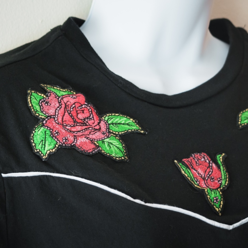Cotton Crop Top with Embroidered Roses ASOS sz 12 - Picture 6 of 6